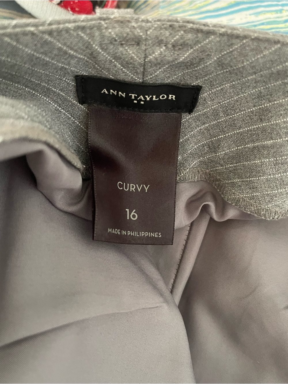 Ann Taylor Women's Gray Pinstripe Dress Pants - Picture 2 of 2